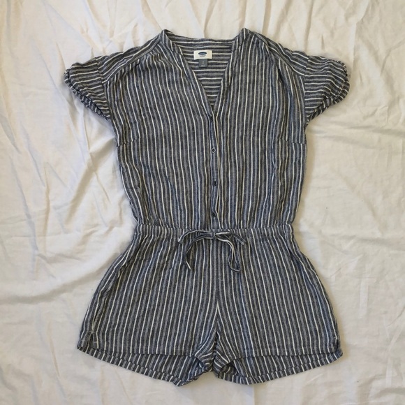Old Navy Pants - 🦋 Old Navy Romper!!
